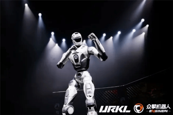 pg麻将糊了-众擎发起首个人形机器人格斗联赛 创始人：加快行业发展 就像F1和NBA